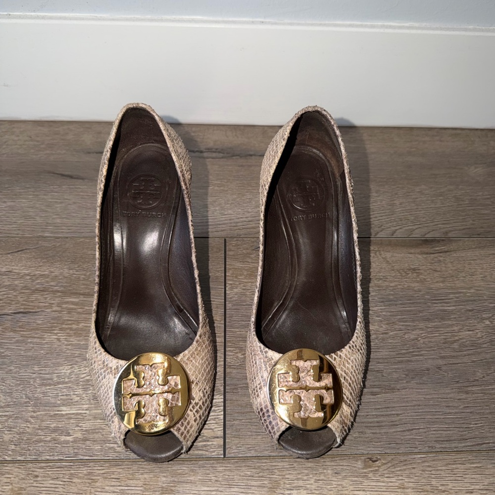 Tory Burch Platform Beige Snakeskin Peep-Toe Pumps with Gold Logo Medallion